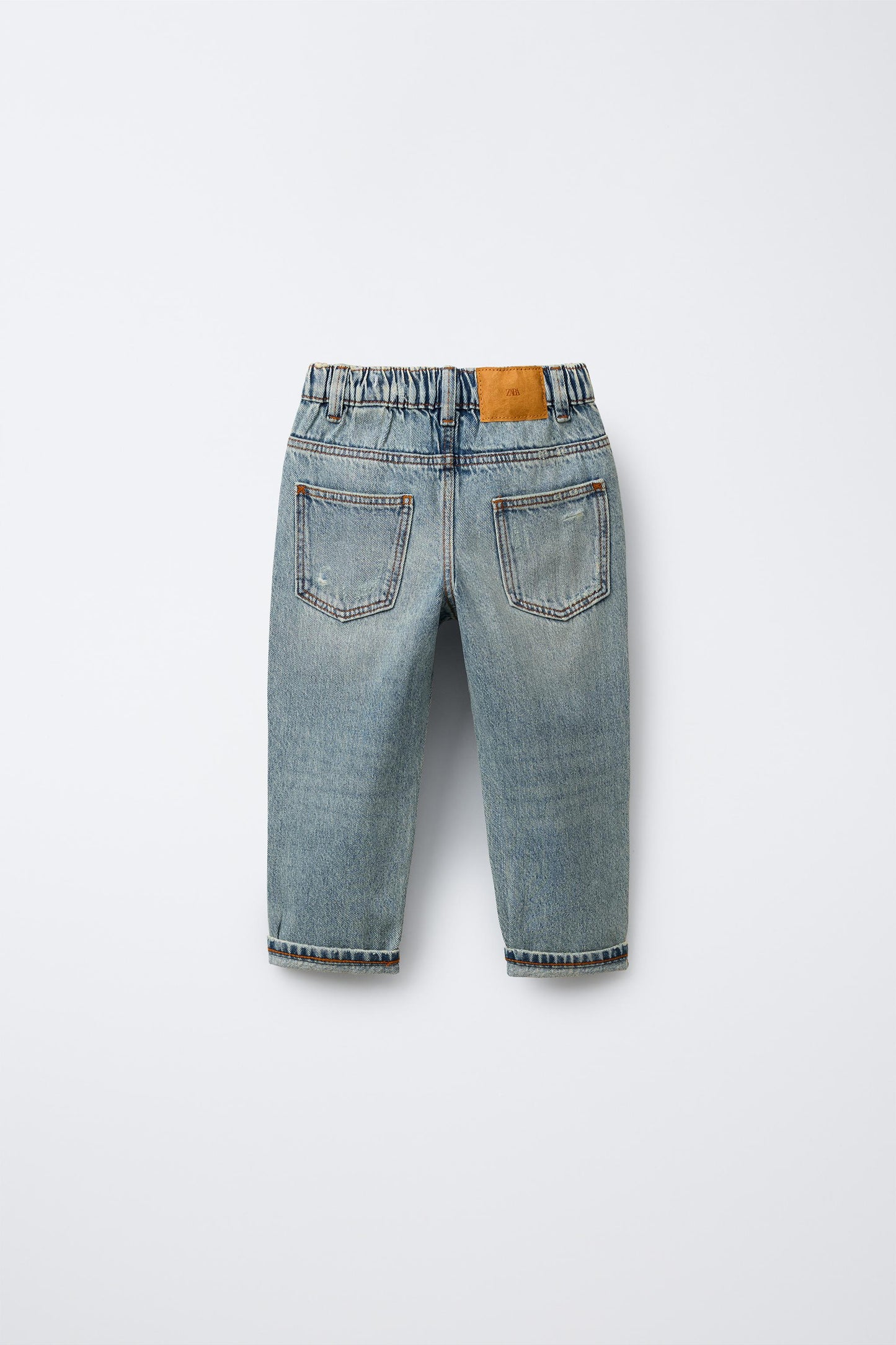 RIPPED BAGGY JEANS