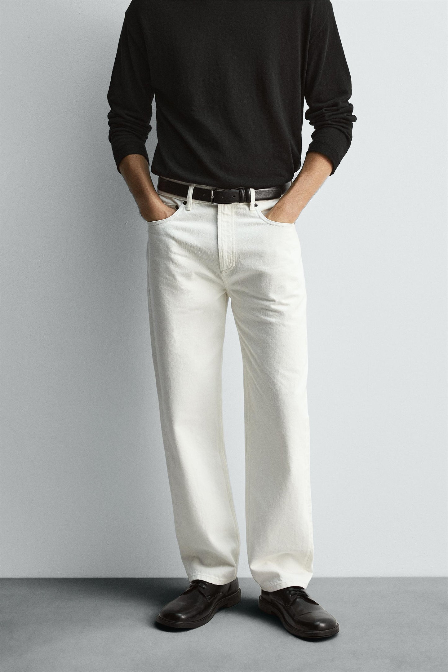 STRAIGHT ANKLE FIT JEANS