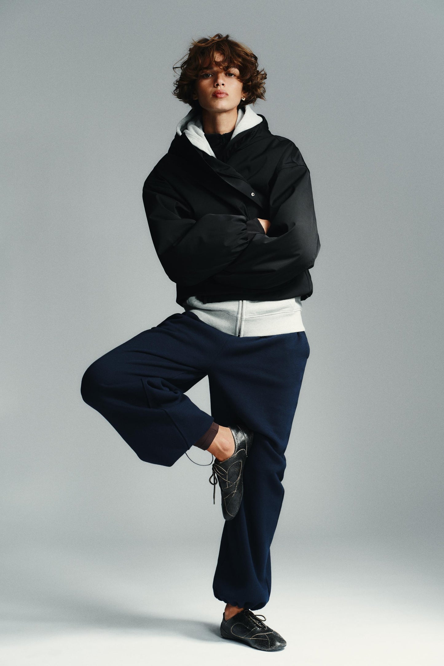 WATER REPELLENT WINDPROOF HOODIE JACKET