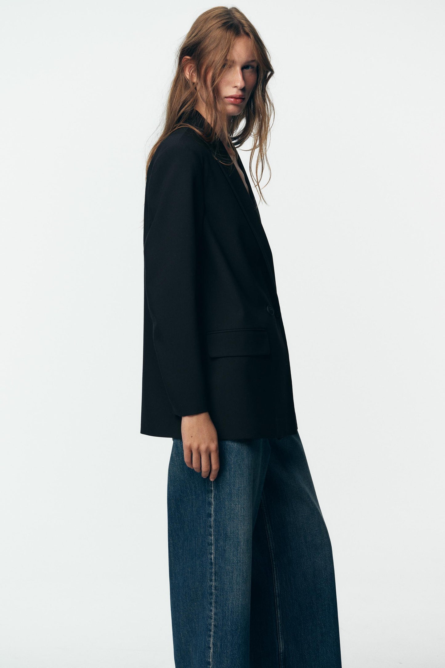 OVERSIZED DOUBLE-BREASTED BLAZER