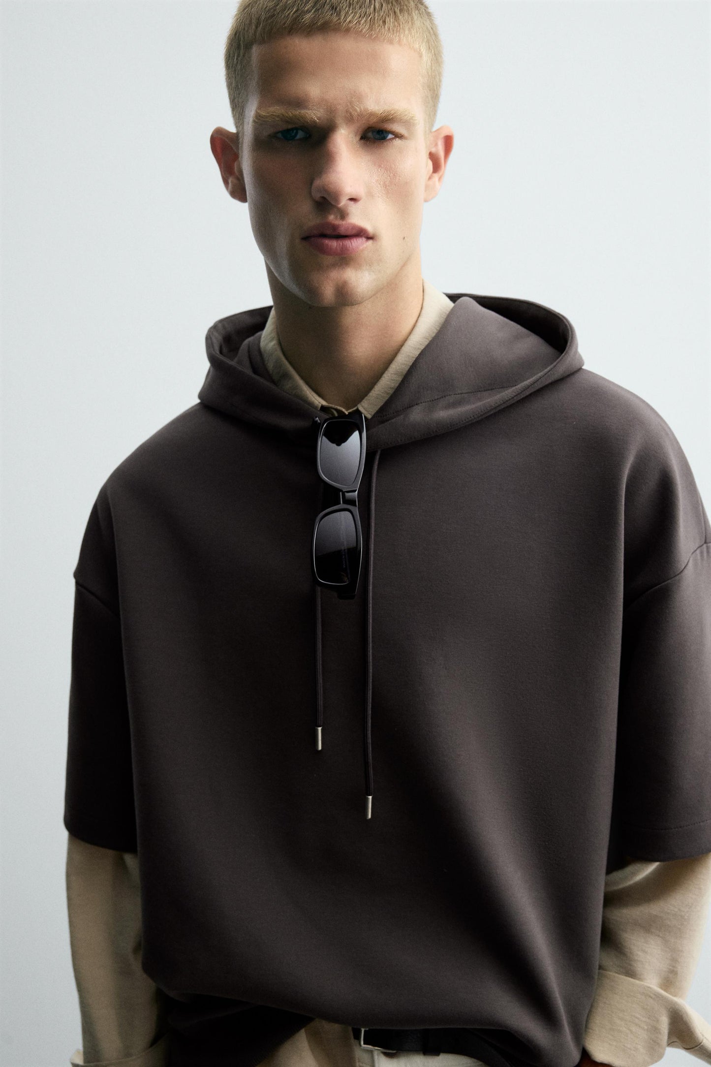 INTERLOCK HOODED SWEATSHIRT WITH LABEL