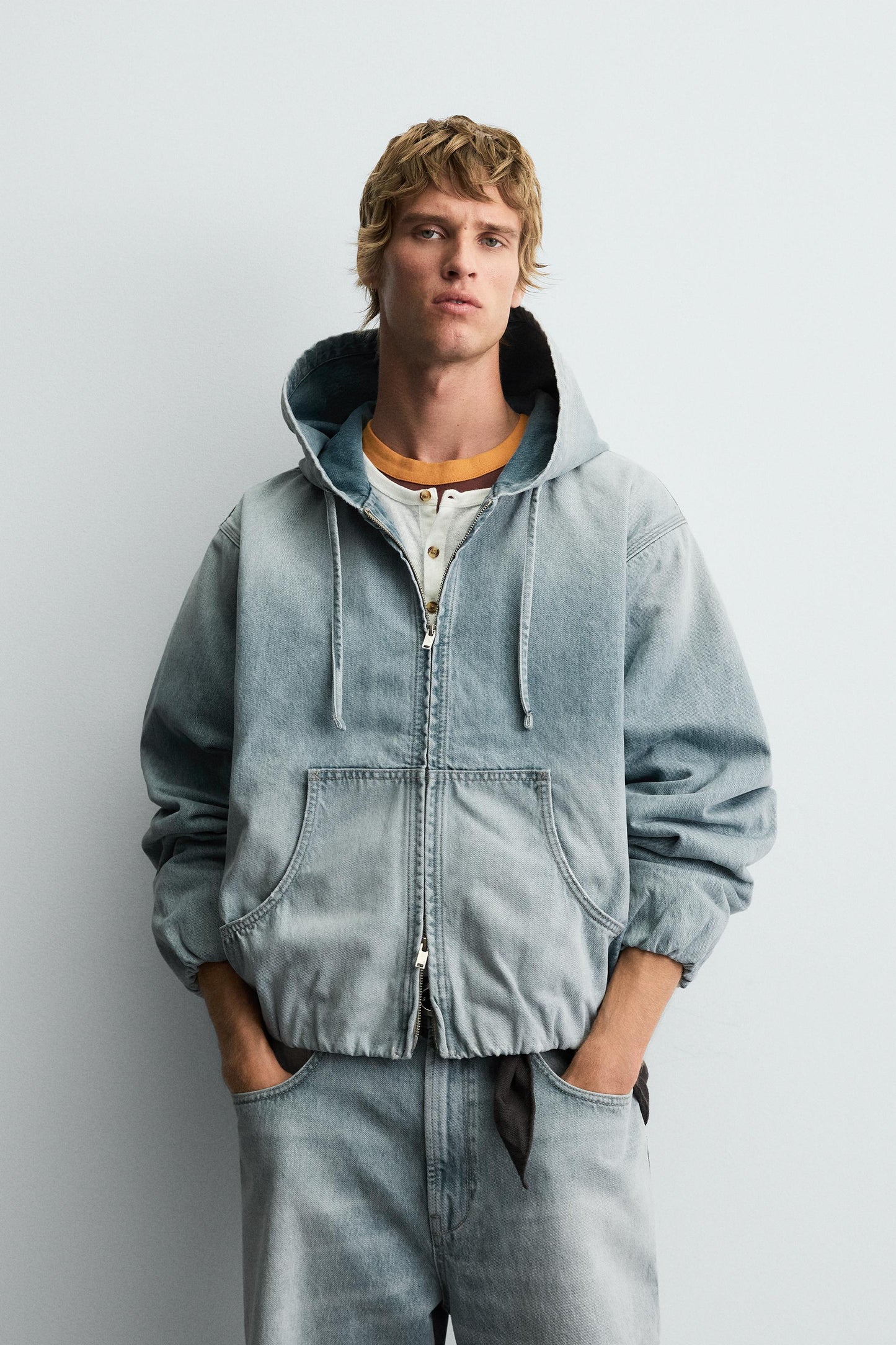 DENIM HOODIE JACKET